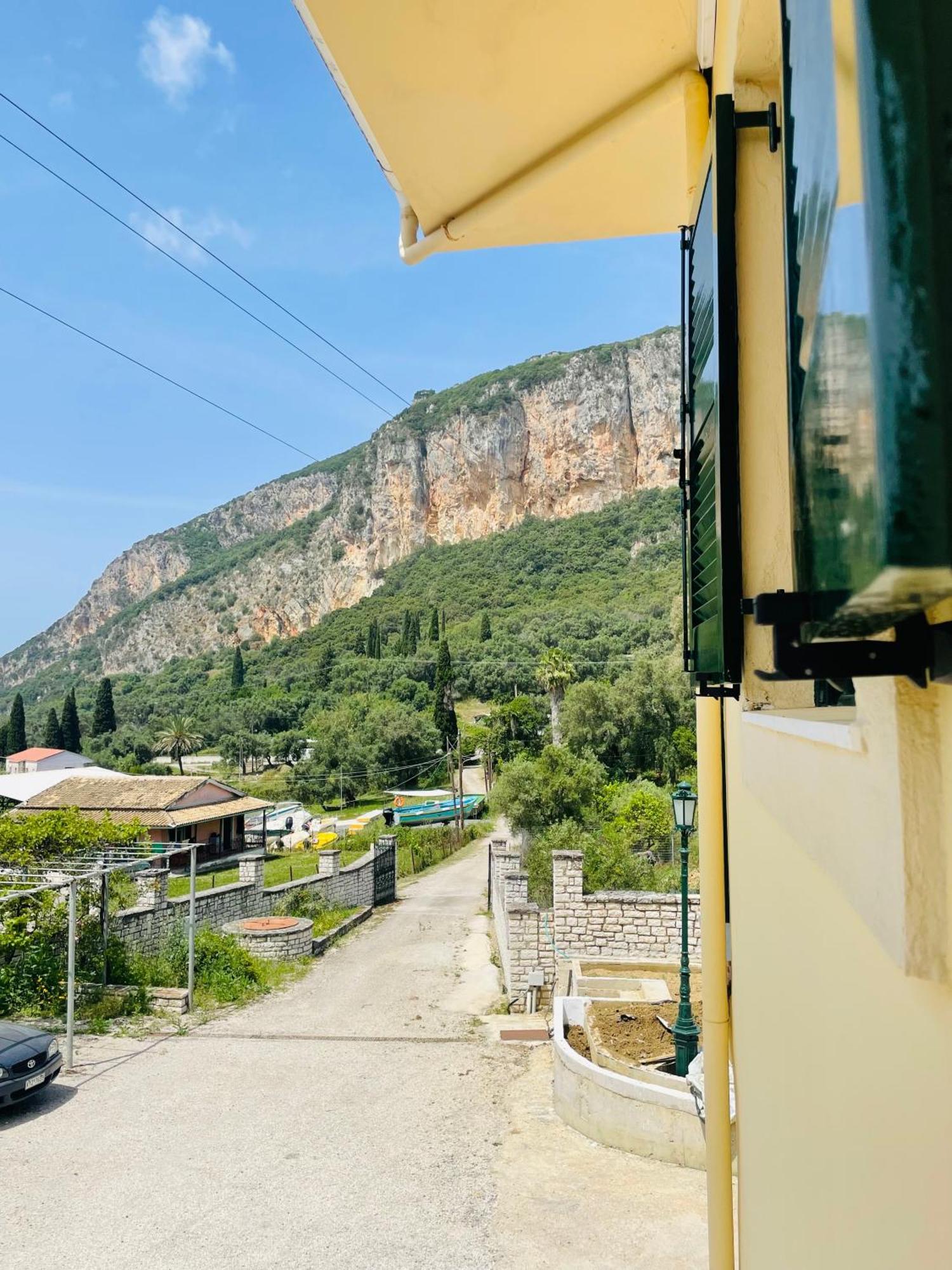 Elia Apartment Doukades Exterior photo